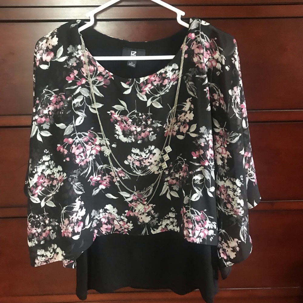 IZ Byer Blouse with necklace- Large